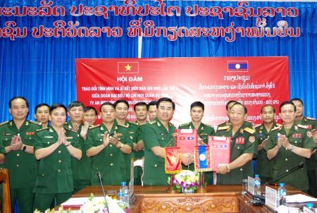 BĐBP Hà Tĩnh hội đàm với Bộ Chỉ huy Quân sự, Ty An ninh tỉnh Khăm Muộn
