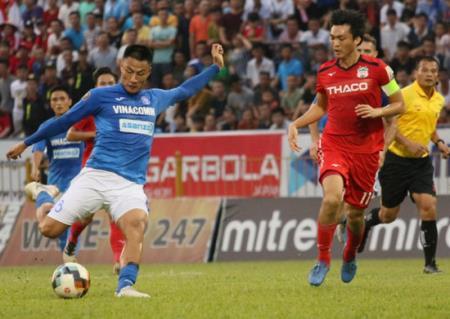 Hà Nội FC mất ngôi đầu, Than Quảng Ninh tiếp tục thăng hoa