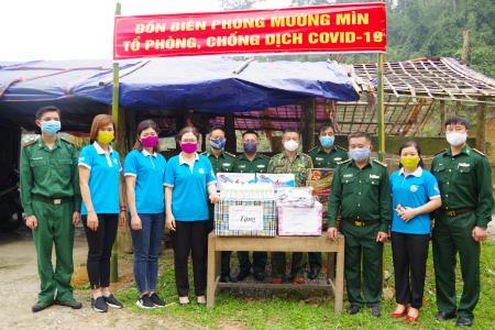 Trao vật dụng y tế cho các chốt Biên phòng trên tuyến biên giới tỉnh Thanh Hóa