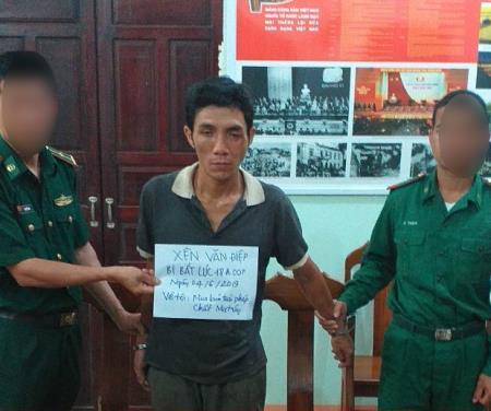 Bàn giao đối tượng, tang vật vụ án tàng trữ ma túy trái phép
