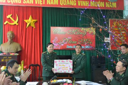 Quảng Ninh: Kiểm tra công tác SSCĐ và chúc Tết các đơn vị tuyến biển đảo