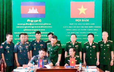 Hội đàm giữa BĐBP Long An và Hiến binh tỉnh Prây Veng và Svây Riêng