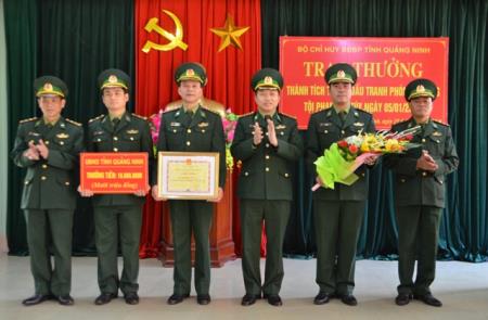 Khen thưởng Đồn Biên phòng Hải Hòa về thành tích chống tội phạm ma túy