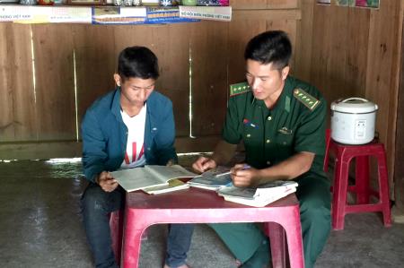 Nâng cánh ước mơ cho học sinh nghèo nơi biên giới
