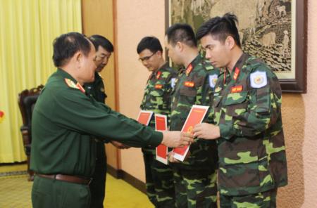 3 sĩ quan lên đường làm nhiệm vụ gìn giữ hòa bình Liên hợp quốc