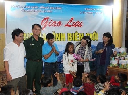 Nghĩa tình nơi biên giới Tr'Hy