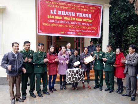 Đồn BPCKQT Cầu Treo hỗ trợ 200 triệu đồng xây dựng nhà "Mái ấm tình thương"
