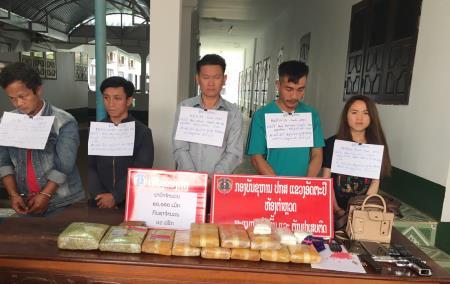 Bắt 5 đối tượng vận chuyển 60.000 viên ma túy tổng hợp