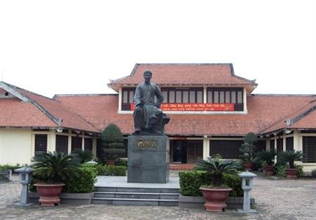 Nguyễn Du - Đại thi hào với những áng thơ bất hủ