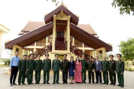 Mái trường của tình đoàn kết, hữu nghị Việt-Lào