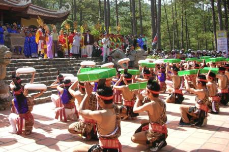 Giỗ Tổ Hùng Vương - hướng về nguồn cội
