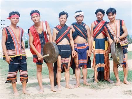 Người Triêng với cộng đồng dòng họ đặc sắc