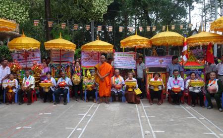 Phum Sóc Khmer rộn ràng ngày lễ Kathina