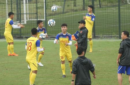 Quang Hải trở lại, ông Park chia tay 5 cầu thủ