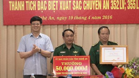 Trao thưởng thành tích đặc biệt xuất sắc cho Ban Chuyên án 352LV