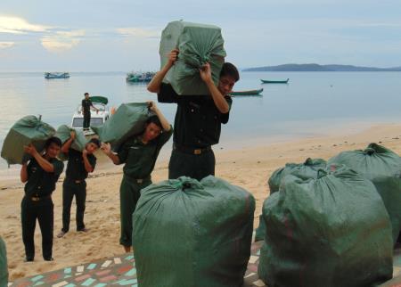 Kiên Giang: Buôn lậu thuốc lá ngoại gia tăng trên tuyến biển, đảo