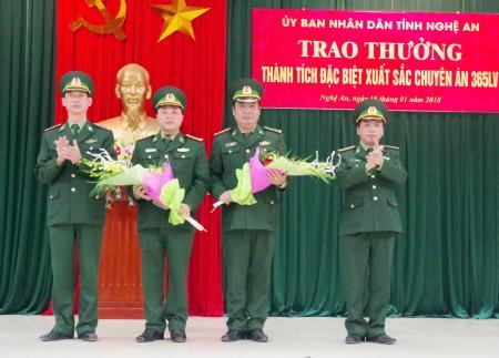 Trao thưởng BĐBP Nghệ An đấu tranh thành công Chuyên án 365Lv