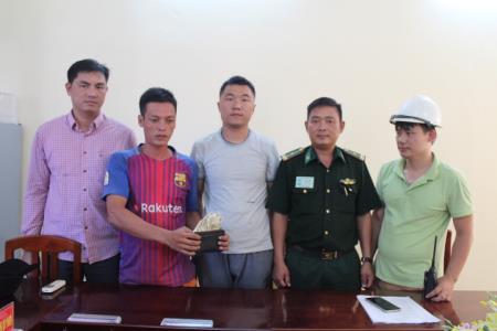 Hành động đẹp của người công nhân làm việc ở cảng Quy Nhơn
