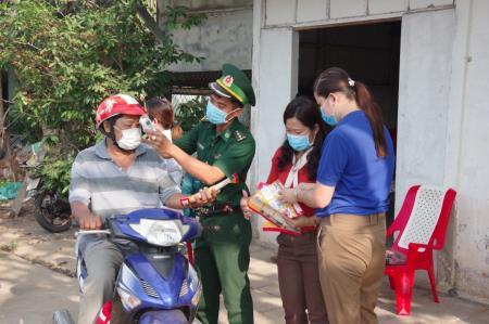 Đẩy mạnh tuyên truyền phòng, chống dịch Covid-19 cho nhân dân khu vực biên giới biển