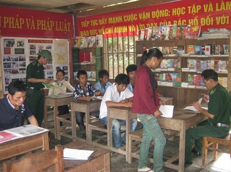 Phát huy vai trò quân đội trong việc phổ biến, giáo dục pháp luật khu vực biên giới, hải đảo