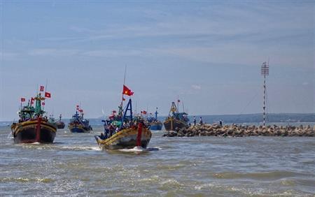 Pháp lý và lịch sử thuộc về Việt Nam