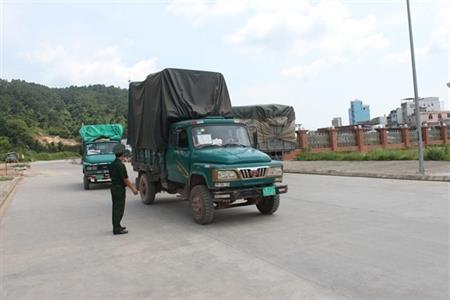 "Mạnh tay" xử lý buôn lậu trên biên giới Lạng Sơn