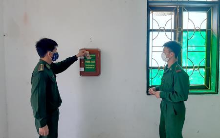 Tiết kiệm bản thân, để phần người khó