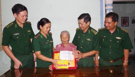 BĐBP các tỉnh, thành triển khai nhiều hoạt động "Đền ơn đáp nghĩa"