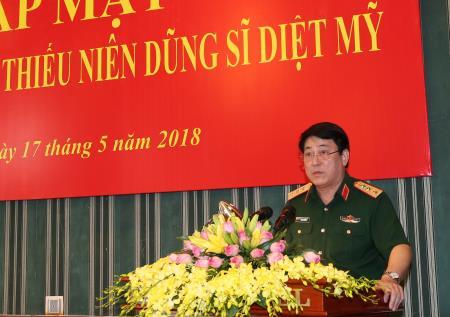 Gặp mặt đoàn đại biểu cựu thiếu niên Dũng sĩ diệt Mỹ