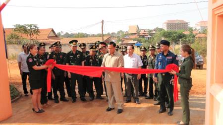Đẩy mạnh mô hình kết nghĩa hai bên biên giới Việt Nam - Campuchia