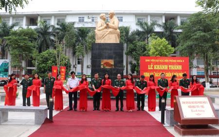 Học viên Khóa II – Đại học Biên phòng xúc động sau 35 năm gặp lại