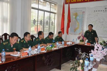 Trung tướng Phạm Huy Tập làm việc tại BĐBP tỉnh Long An