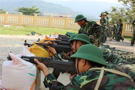 Trưởng thành trong quân ngũ