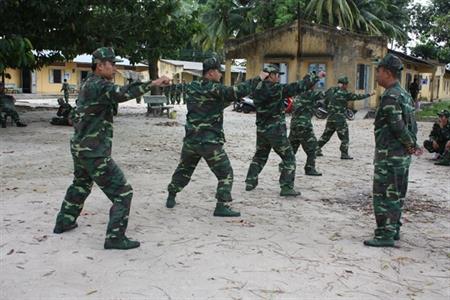 Hội thi cán bộ huấn luyện điều lệnh và hội thao võ thuật BĐBP năm 2014