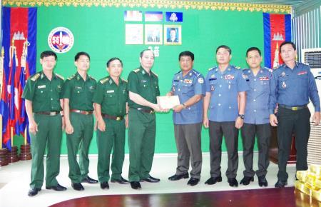BĐBP Bình Phước trao đổi tình hình với các đơn vị bảo vệ biên giới Campuchia