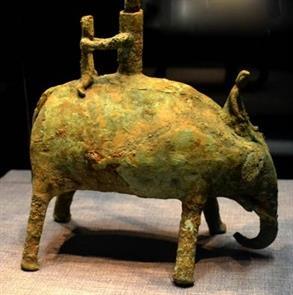 "Vũ khí" lợi hại trong bang giao và quân sự