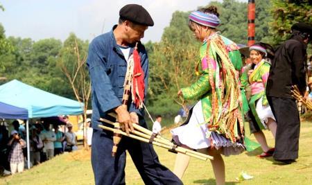 Đặc sắc Tết Nào Pê Chầu của người Mông Tây Bắc