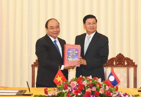 Quan hệ đoàn kết đặc biệt Việt Nam - Lào là tài sản vô giá