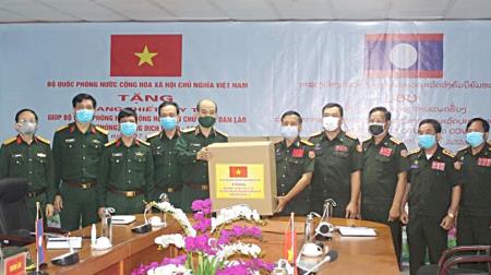 Hỗ trợ Bộ Quốc phòng Lào trong phòng, chống dịch Covid-19