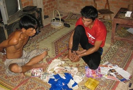 Trận hiệp đồng ngoạn mục đánh tội phạm ma túy ở Kon Tum