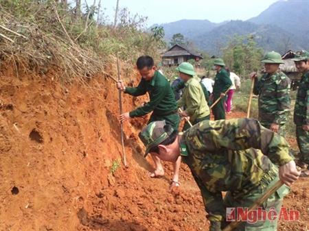 Vinh dự cống hiến vì Tổ quốc