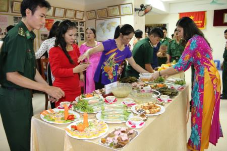 Giao lưu "Văn nghệ - Ẩm thực" chào mừng kỷ niệm 86 năm thành lập Hội LHPN Việt Nam