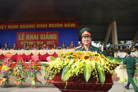 Thượng tướng Bế Xuân Trường dự khai giảng năm học mới tại Học viện Biên phòng