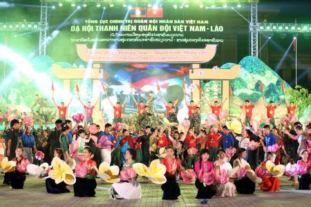 Giao lưu truyền hình “Chung dãy Trường Sơn - Thắm tình đồng chí”