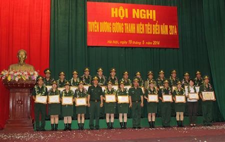 Tuyên dương 24 gương Thanh niên tiêu biểu năm 2014