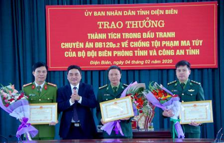 Trao thưởng thành tích trong đấu tranh Chuyên án ĐB120p