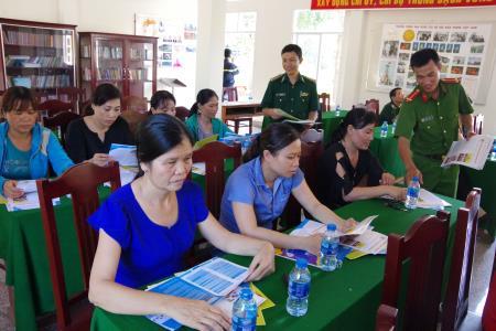 Đồn Biên phòng Chí Linh tuyên truyền, phổ biến pháp luật cho ngư dân