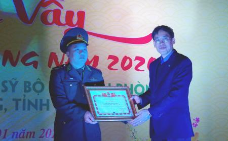 Tôn vinh những người “gieo chữ, giữ đất”