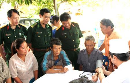 Việt - Lào, tình không biên giới