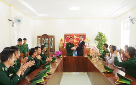 Lãnh đạo tỉnh Đắk Nông thăm, chúc Tết các đồn Biên phòng